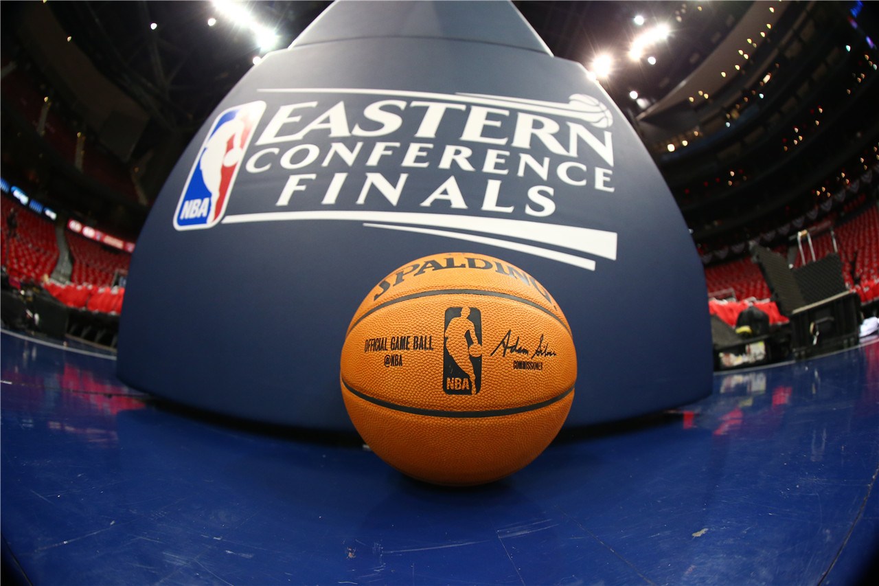 曾经连校队都进不去的男孩如今成了NBA常规赛MVP